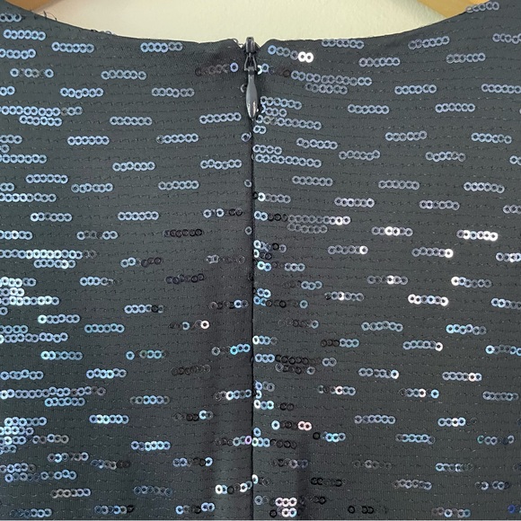 NEW Guillaume Navy Blue Luxe Sequin Dress with Puff Shoulder Size Large (bin 1Z) - Picture 7 of 8